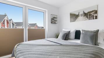 2 bedrooms, individually furnished, iron/ironing board