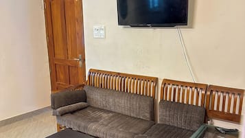 2 BHK Apartment AC with Kitchen | Living area