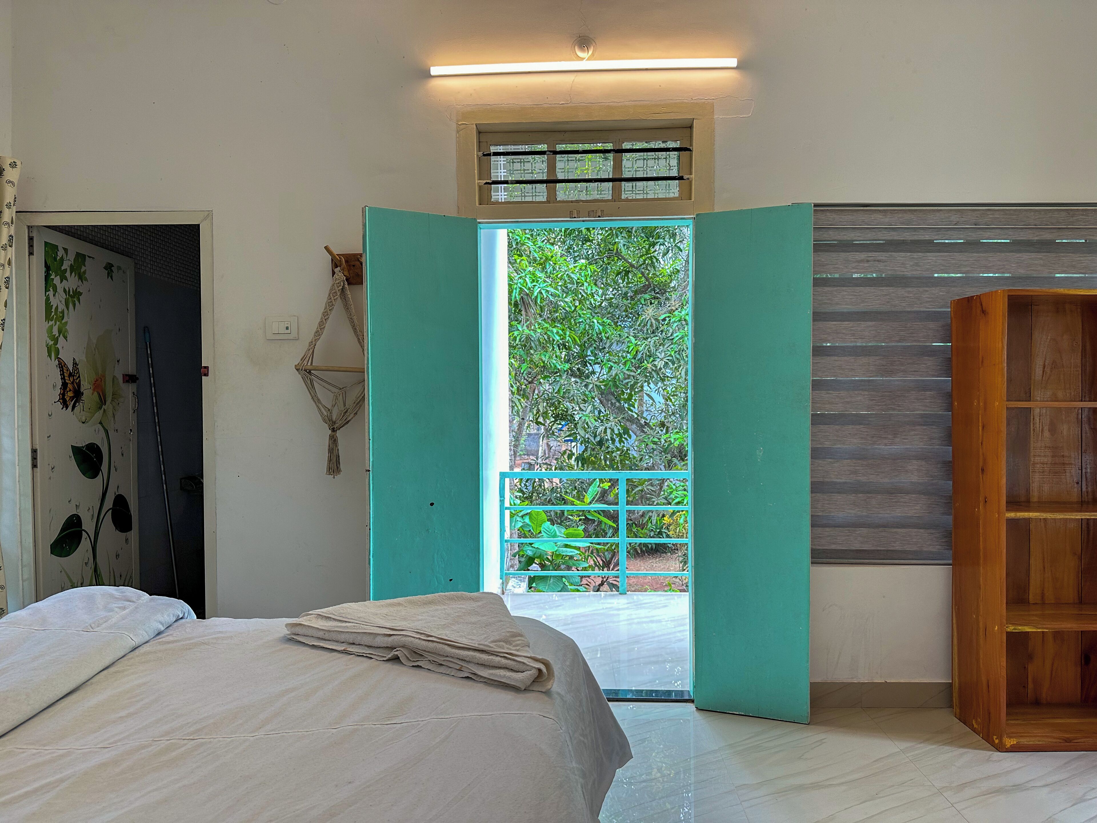 Private AC room | Free WiFi