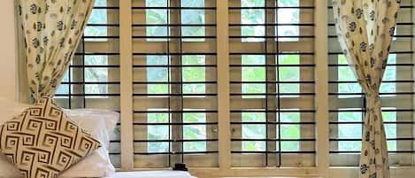 Private AC room