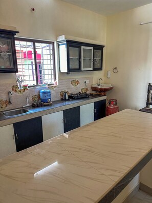 2 BHK Apartment Non AC with Kitchen -2 | Private kitchen