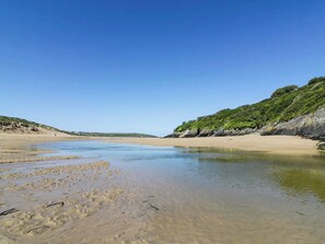 Fishing - 2 bedroom accommodation in Newquay (Newquay)