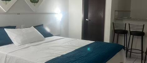 2 makuuhuonetta, työpöytä, ilmainen Wi-Fi, pääsy pyörätuolilla