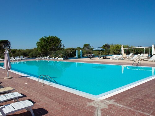 Stunning private villa for 5 guests with pool, A/C, WIFI, terrace and pets allowed