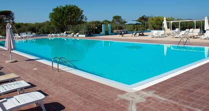 Stunning private villa for 5 guests with pool, A/C, WIFI, terrace and pets allowed