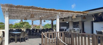 Magnifique maison de vacances privée avec WIFI, climatisation, piscine, terrasse et animaux admis