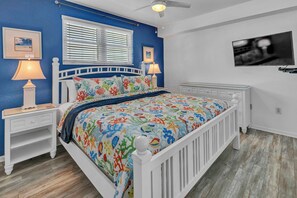 2 bedrooms, desk, iron/ironing board, travel cot