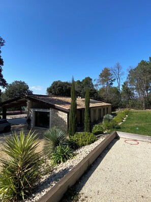 Property grounds - The house of Sacha (Bollène)