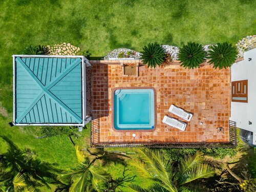 Vista Mar Refugio Romantico - Pool and Views