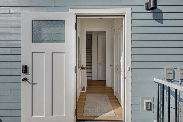 Exterior detail - Shell Shack - New Luxurious Home (Sanibel)