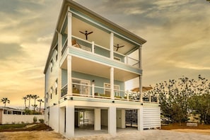 Exterior - Shell Shack - New Luxurious Home (Sanibel)