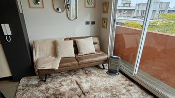 Departamento básico | Área de sala de estar | Televisión de pantalla plana