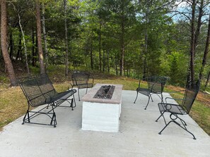 Terrace/patio - Quaint Lodge 1.5 miles Dollywood, Quaint Lodge 1.5 m to Dollywood (Sevier County)