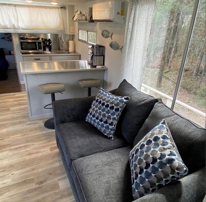 This Boat Don't Float! A Refurbished 50 ft House boat