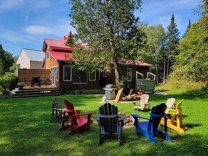 Terrace/patio - Chez Roger, SPA, Accès au Lac (Eastman)