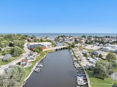 Upper River House Waterfront Getaway on Ahnapee River with Dock Boat Slip Wifi