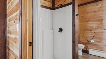 Towels, soap, shampoo, toilet paper