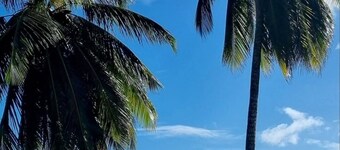 LILI Apartment with swimming pool, 400m from the beach.