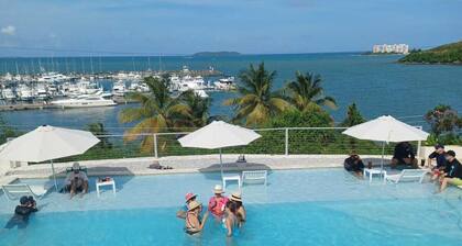 Stunning ocean front villa with pool and power generator. 10min drive to beach