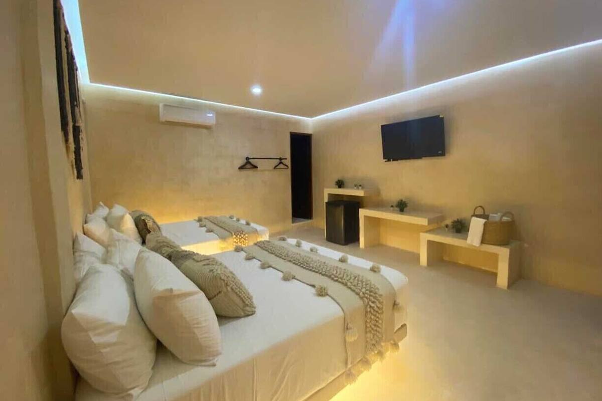 Standard Double Room | WiFi (free), bed sheets