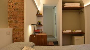 Double Room, Balcony | Free WiFi