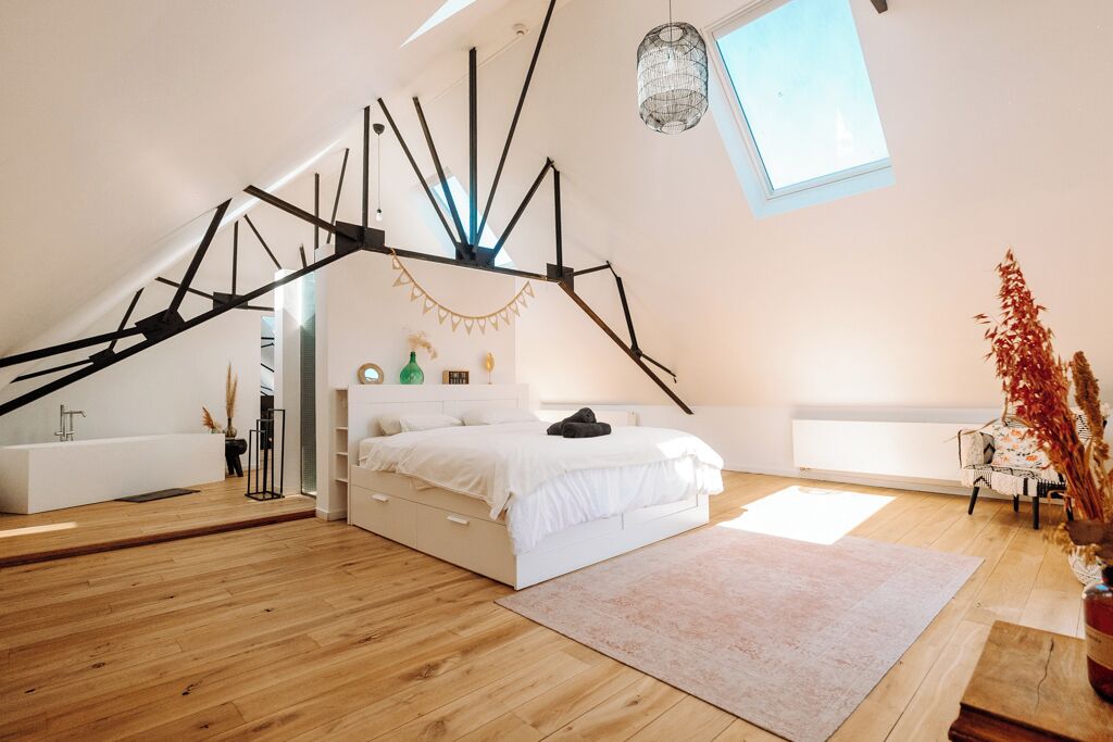 5 slaapkamers, een strijkplank/strijkijzer, reisbedje, gratis wifi