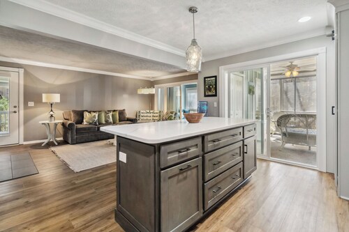 Welcome to Green Lite Lakeview - Fresh Escape