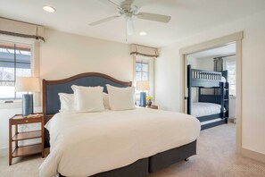 Casa (Multiple Bedrooms) | Parte interna