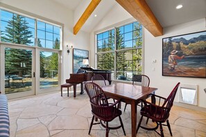 하우스 (Multiple Bedrooms) | 내부