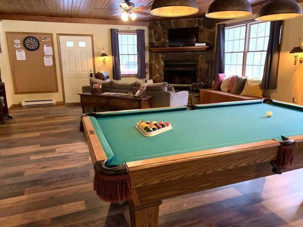 Game room - The Game Cabin at Rustic River (Austinburg)