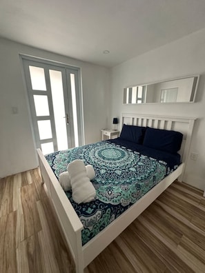 1 chambre, fer et planche à repasser, Wi-Fi, draps fournis