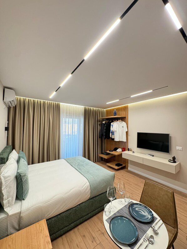 2 chambres, fer et planche à repasser, Wi-Fi, draps fournis