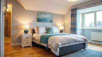 4 Schlafzimmer, Bügeleisen/Bügelbrett, WLAN, Bettwäsche