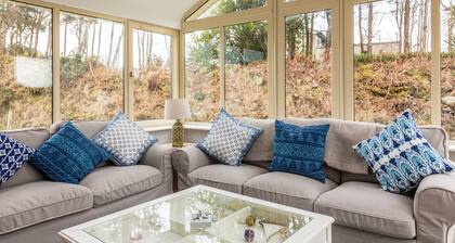 No 10 The Cloisters! Beautiful Home for 8 in Waterville!