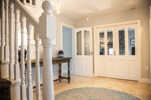 Interior - No 10 The Cloisters! Beautiful Home for 8 in Waterville! (Waterville)