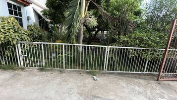 Shared Dormitory, 1 Bedroom, Smoking, Garden View | Garden