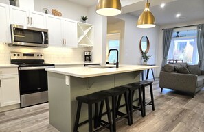 House | 5 bedrooms - Grey Osprey Cottage 66 (Osoyoos)