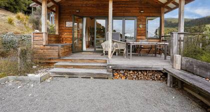 Karearea Cottage - Rural Retreat Purau