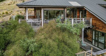 Karearea Cottage - Rural Retreat Purau