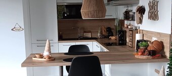 * Cosy apartment 10 minutes from Maastricht and its beautiful Meuse riverside walks