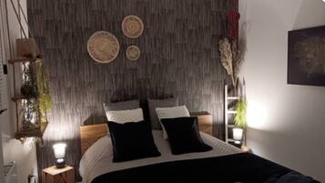 1 chambre, lit parapluie, Wi-Fi gratuit, draps fournis