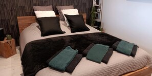 1 slaapkamer, reisbedje, gratis wifi, beddengoed