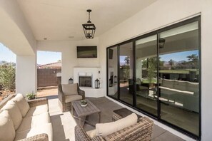 Villa, Accessible | 6 bedrooms, Internet