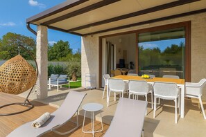 Outdoor dining - Villa Lo La (Istria - Štokovci) (Štokovci)