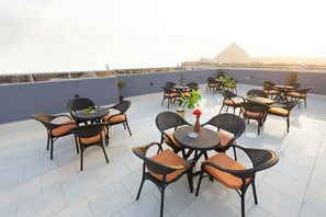 Exterior - Phoenix Pyramids View Inn (Giza)
