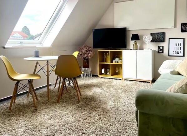 TV