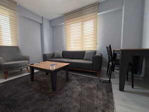 ファミリー コンドミニアム バルコニー シティビュー | 2 室のベッドルーム、デスク、ノートパソコン用作業スペース、WiFi