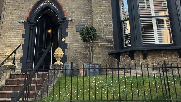 Exterior - Saskia's Rooms (Winchester)