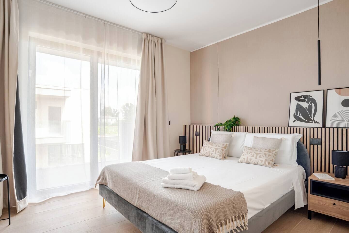 3 Schlafzimmer, Reisekinderbett, kostenloses WLAN, Bettwäsche