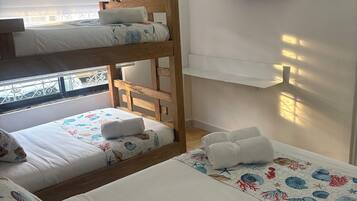 1 bedroom, free WiFi, bed sheets